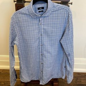 BOSS Hugo Boss Men’s Slim Fit Dress Shirt size L checkered Blue and white.